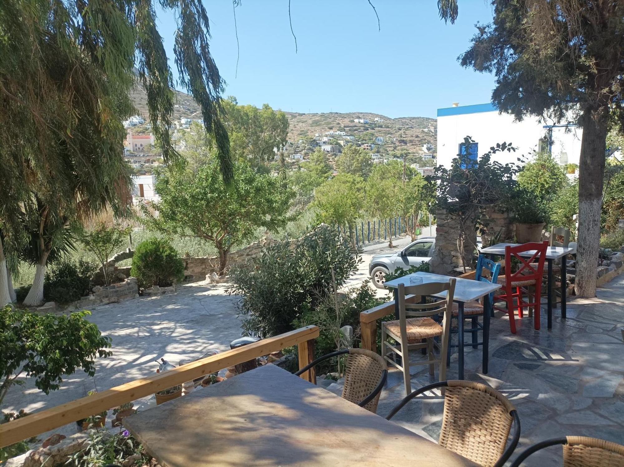 Aposperitis Rooms & Apartments Kini Dış mekan fotoğraf